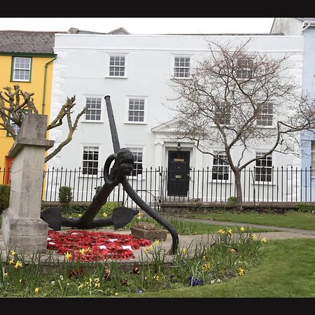 Monmouth House Apartments, Lyme Regis Old Town, Dog Friendly, Parking Bagian luar foto