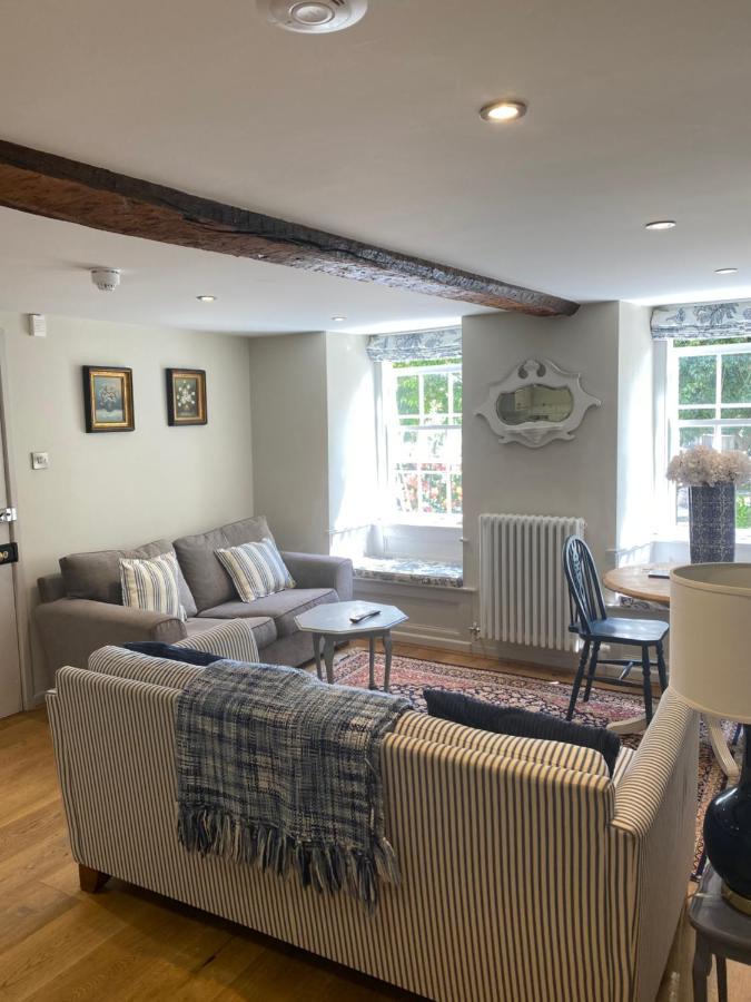 Monmouth House Apartments, Lyme Regis Old Town, Dog Friendly, Parking Bagian luar foto
