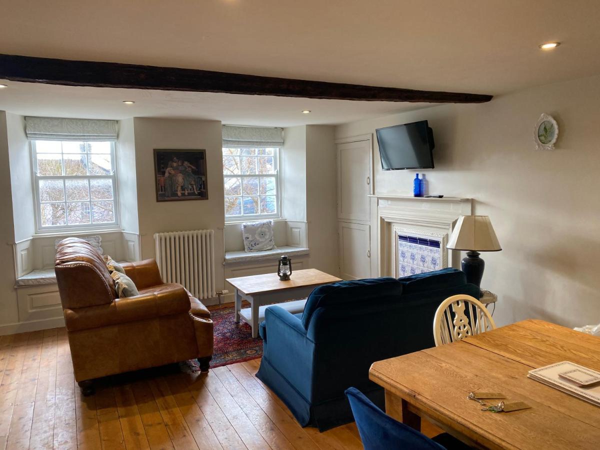 Monmouth House Apartments, Lyme Regis Old Town, Dog Friendly, Parking Bagian luar foto