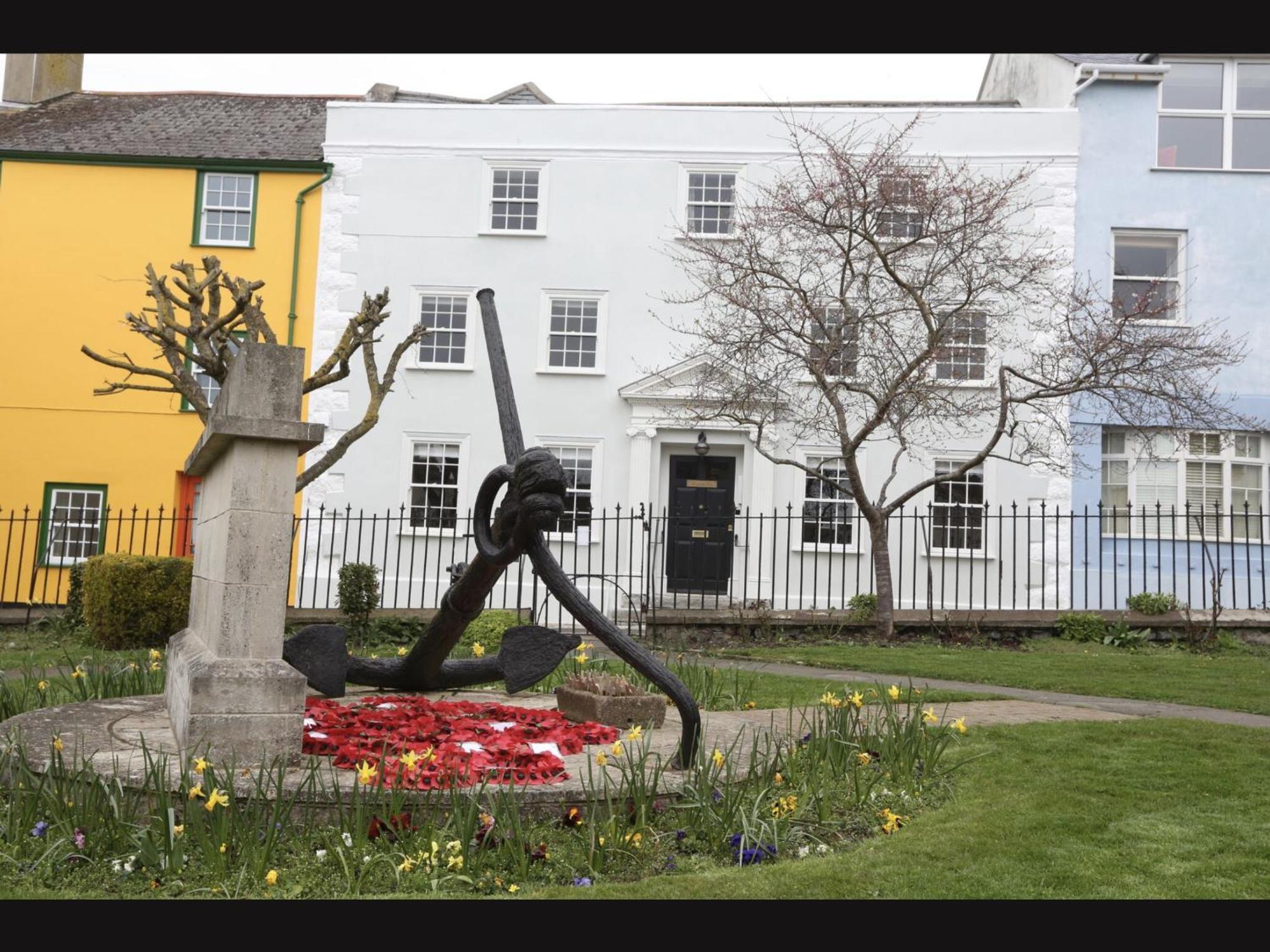 Monmouth House Apartments, Lyme Regis Old Town, Dog Friendly, Parking Bagian luar foto