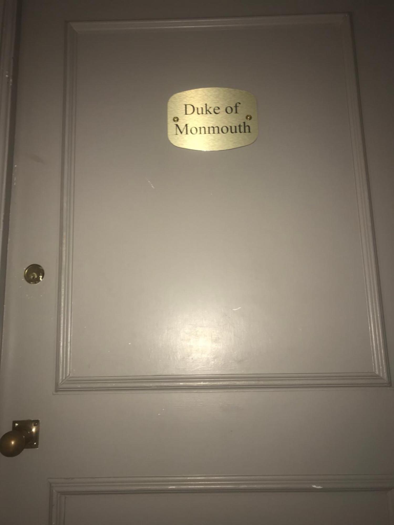 Monmouth House Apartments, Lyme Regis Old Town, Dog Friendly, Parking Bagian luar foto