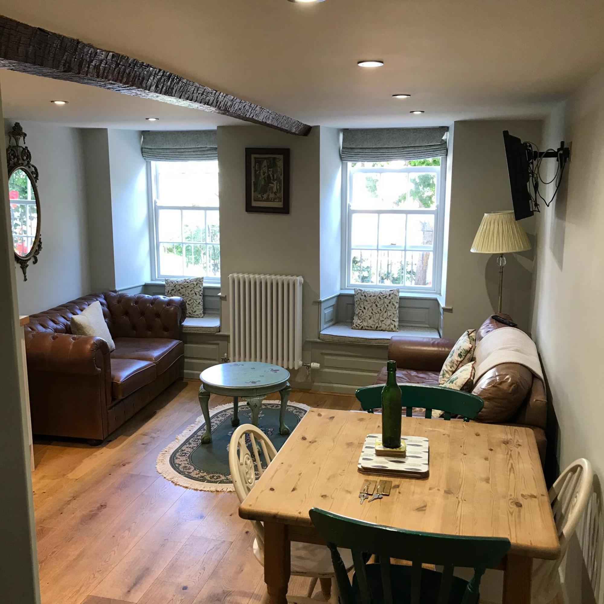 Monmouth House Apartments, Lyme Regis Old Town, Dog Friendly, Parking Bagian luar foto