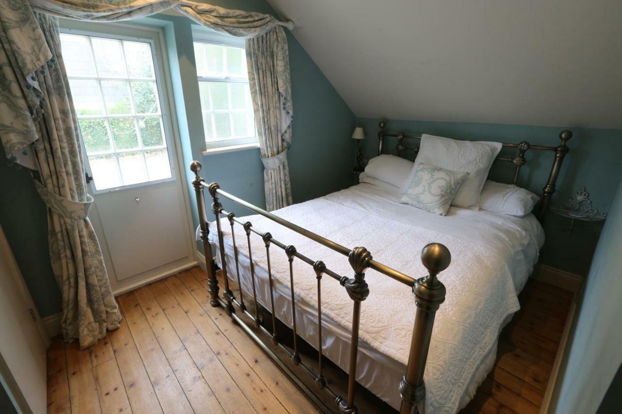 Monmouth House Apartments, Lyme Regis Old Town, Dog Friendly, Parking Bagian luar foto