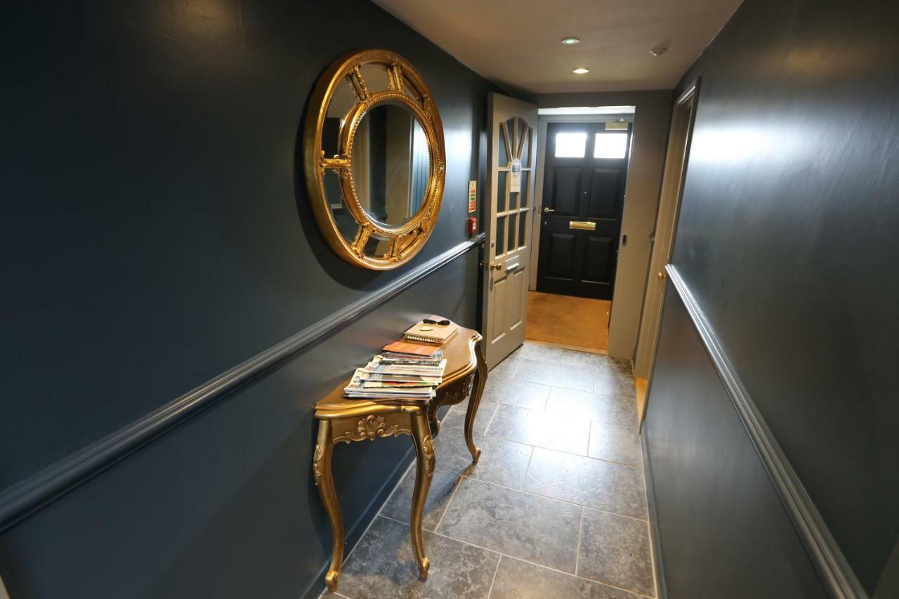 Monmouth House Apartments, Lyme Regis Old Town, Dog Friendly, Parking Bagian luar foto